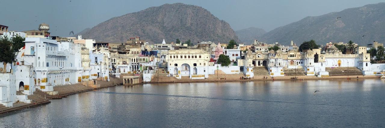 Hotel Sun N Moon Pushkar Bagian luar foto