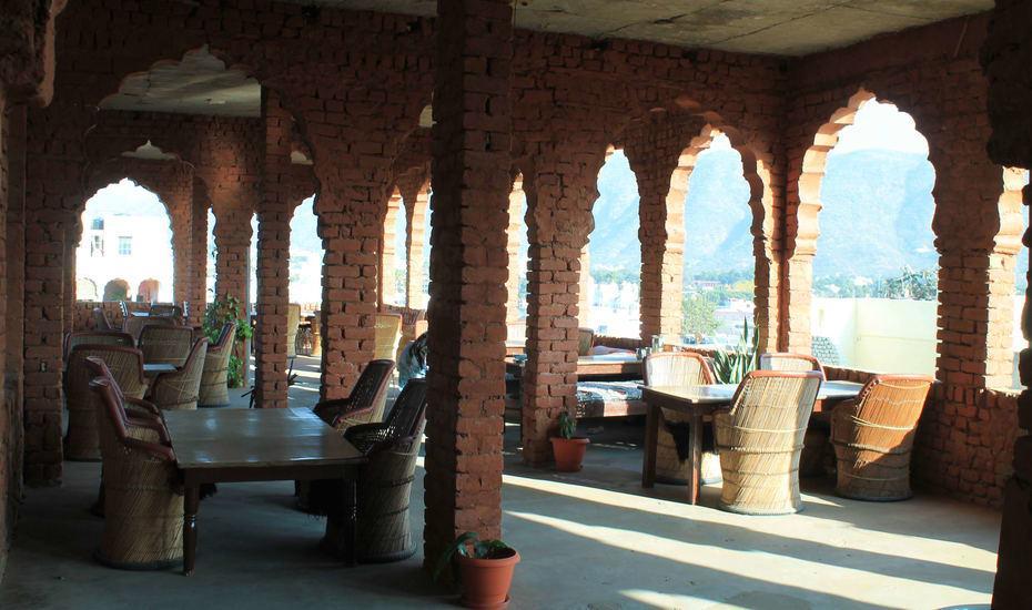 Hotel Sun N Moon Pushkar Bagian luar foto